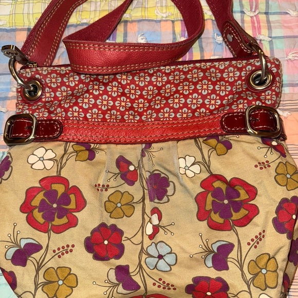 Fossil Floral Red and Cream Women's Bag. (BT 1) - Picture 1 of 13